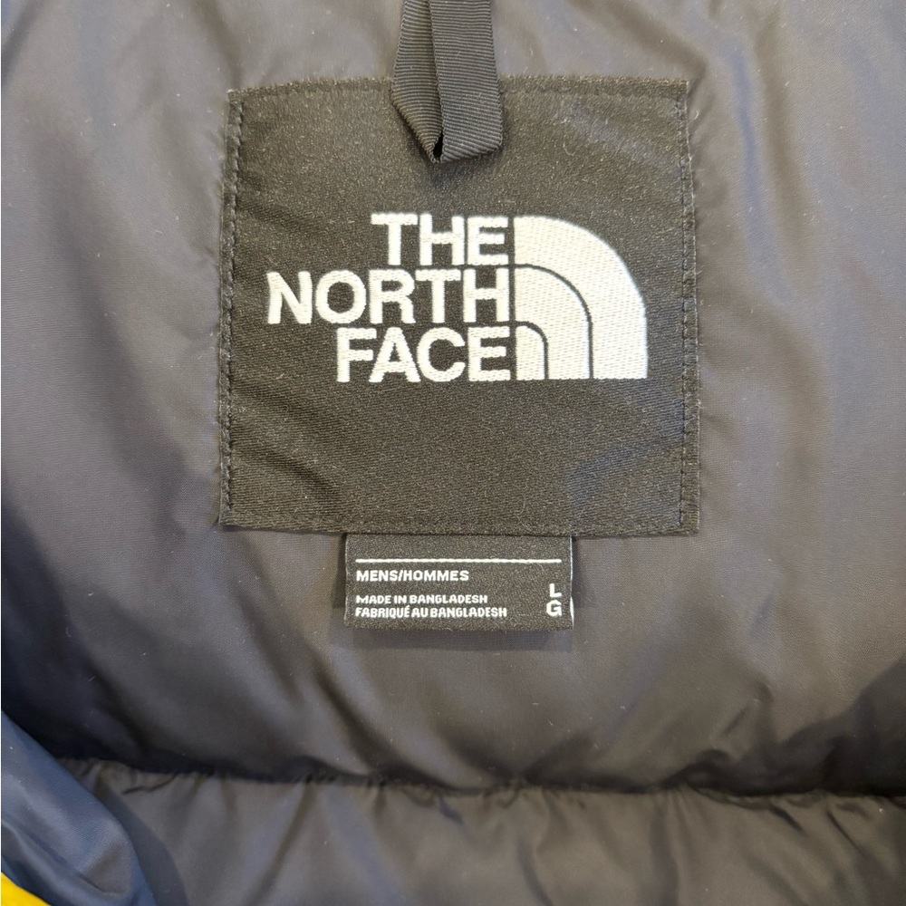 Men’s 1996 Retro Nuptse Jacket - Picture 4 of 4